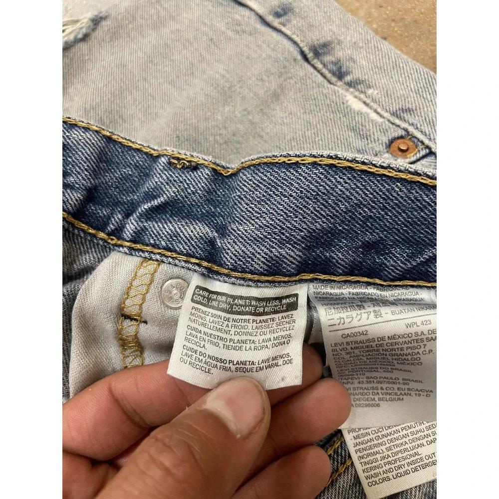 Levis 505 Jeans Mens 33x29 Light Wash Distressed Straight Zip Fly PC9 00505-4891